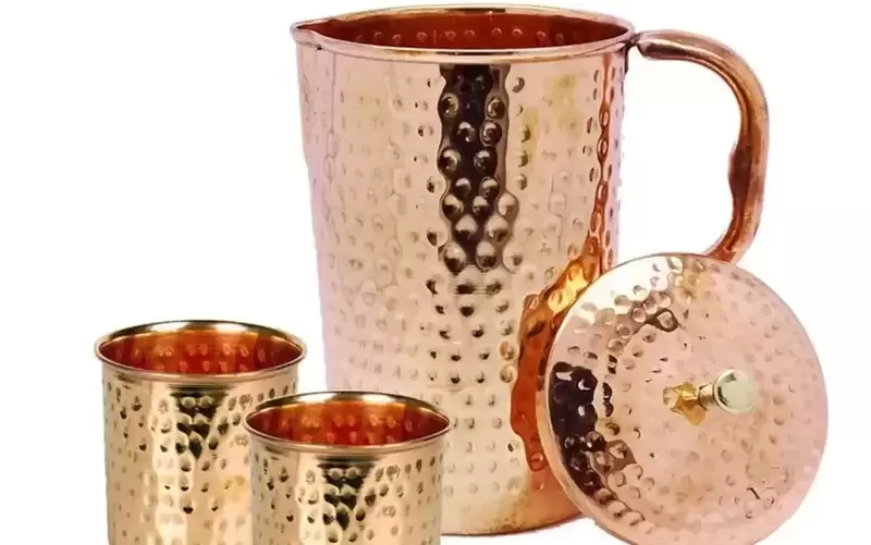 subah tambe ke bartan ka pani peene ke 7 labh